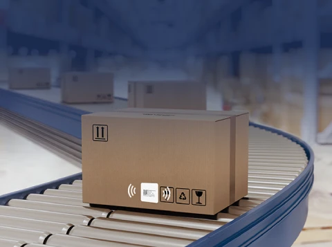 Fluxo de logística com portal RFID